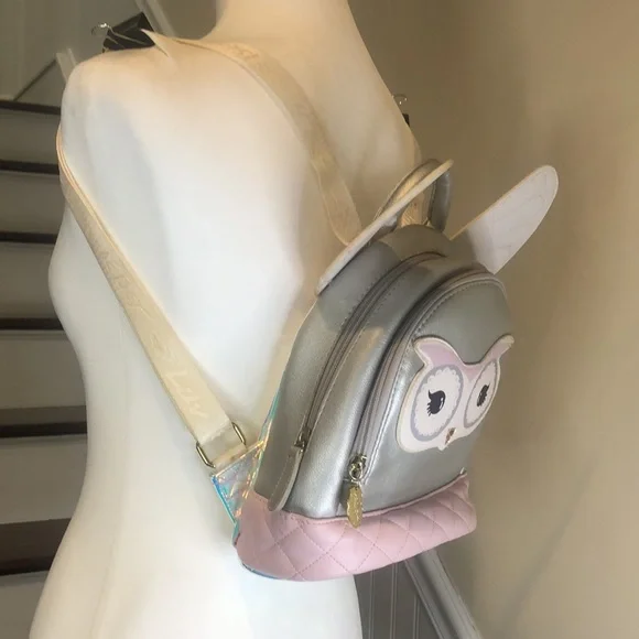 Kids Size BETSEY JOHNSON Luv Betsey Holographic Owl Backpack Adjustable Straps - Picture 14 of 17